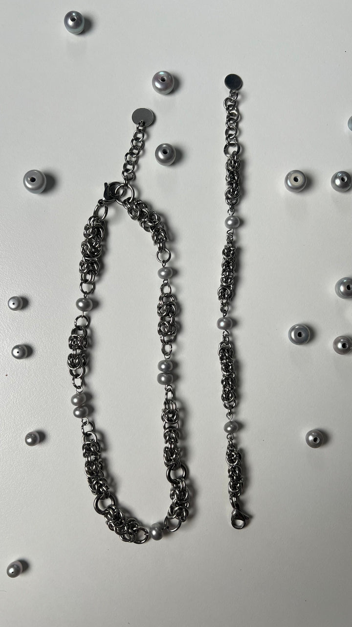 Moon Choker Necklace - Arctic Chain