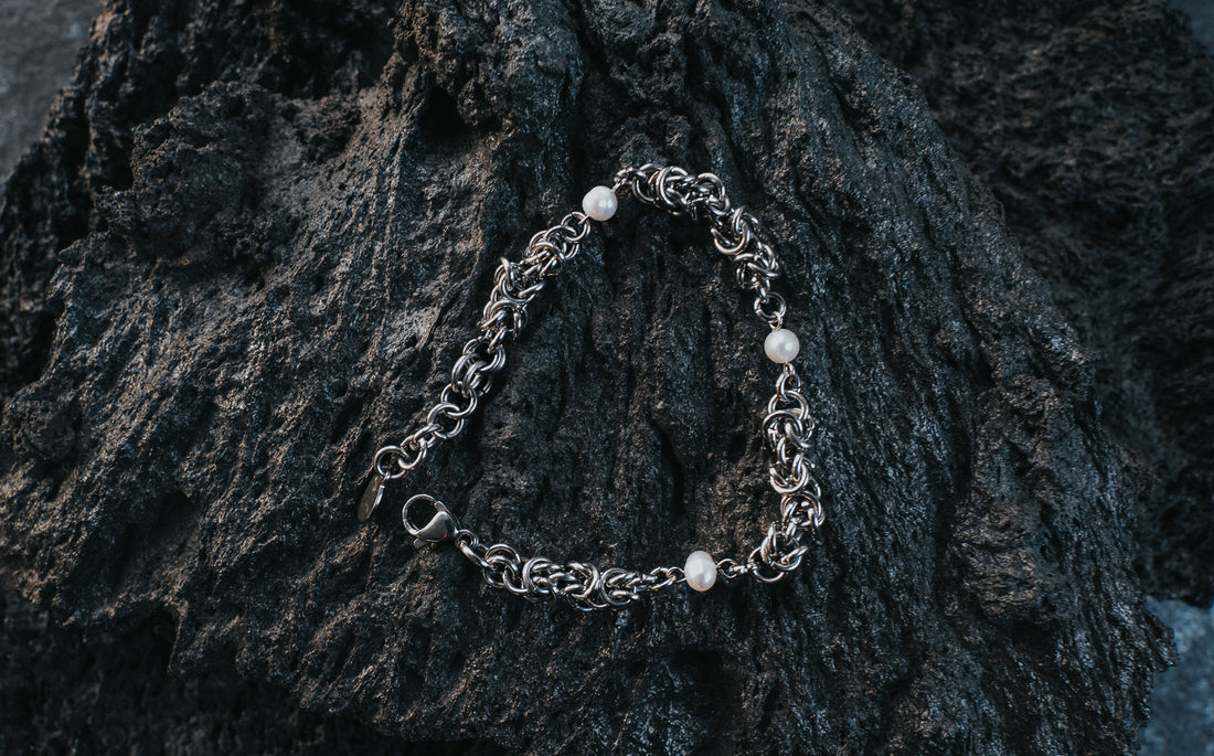Moon Bracelet - Arctic Chain