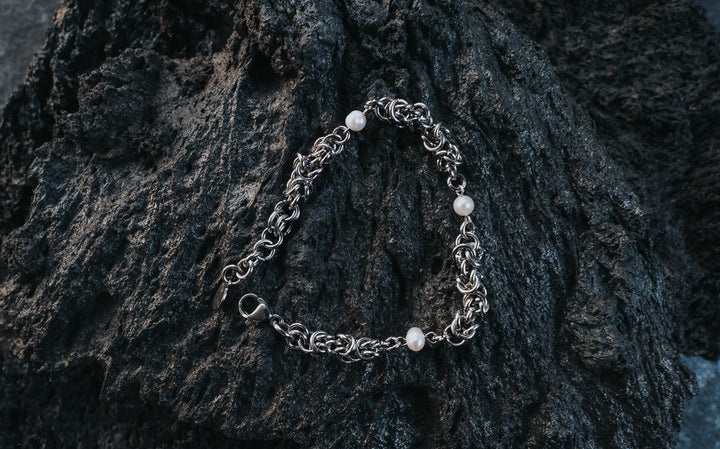 Moon Bracelet - Arctic Chain
