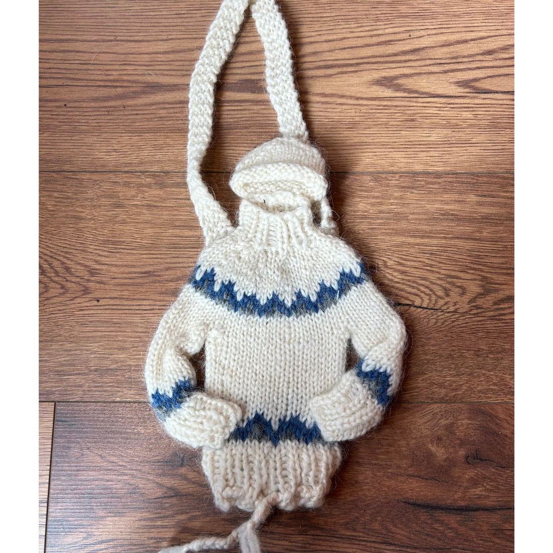 Flöskupeysur - Handmade Bottle Sweater