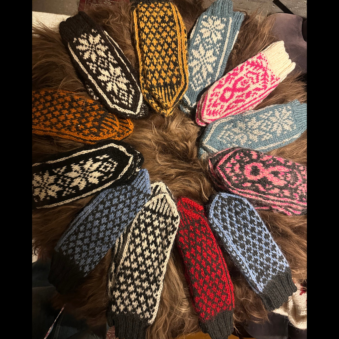 Handknitted Mittens - Icelandic Wool