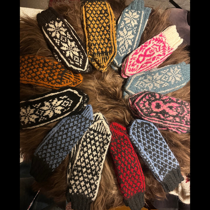 Handknitted Mittens - Icelandic Wool