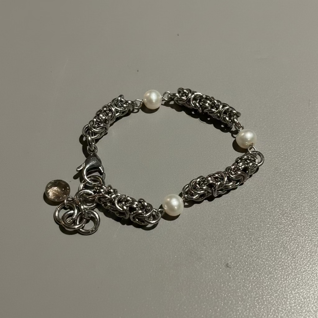 Lunar Bracelet Keshi Pearls - Arctic Chain