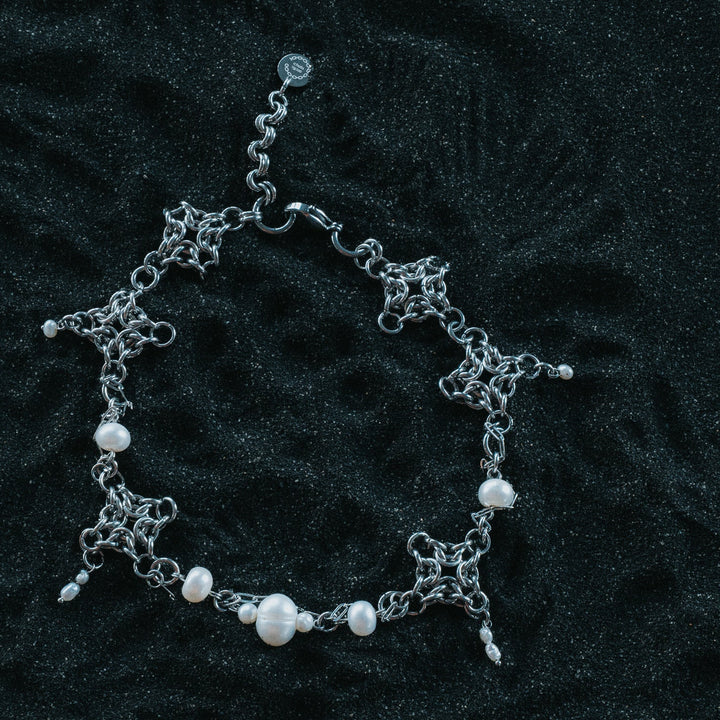 Snowdrop Chocker - Arctic Chain